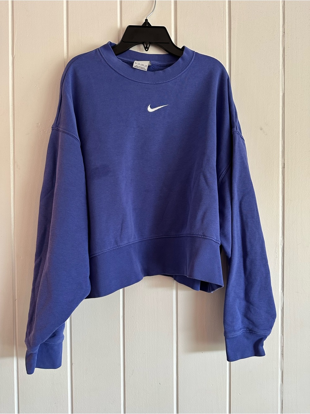 Nike Women's Purple Cropped Crewneck Sweatshirt